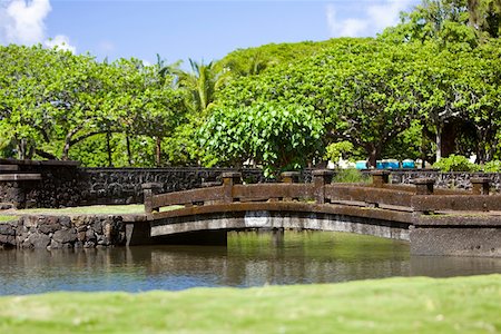 Bridge across a river, Liliuokalani Park and Gardens, Hilo, Big Island, Hawaii Islands, USA Foto de stock - Sin royalties Premium, Código: 625-01745740