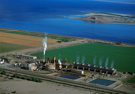 smoke chimney - Geothermal power plant, Calipatria, California Stock Photo - Premium Royalty-Free, Code: 625-01745949