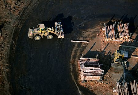 sawmill wood industry - Sawmill log handler at work, Idaho Foto de stock - Sin royalties Premium, Código: 625-01746016