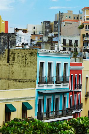 simsearch:625-01747787,k - Buildings in a city, Old San Juan San Juan, Puerto Rico Fotografie stock - Premium Royalty-Free, Codice: 625-01746553