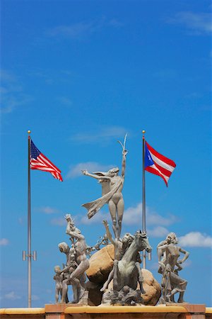 simsearch:625-01746383,k - Statues sur une fontaine, statue de Riace, La Princesa, vieux San Juan, San Juan, Puerto Rico Photographie de stock - Premium Libres de Droits, Code: 625-01747035