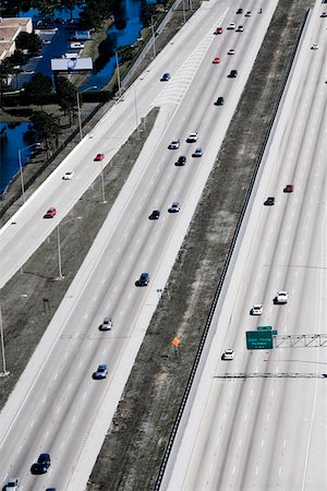 simsearch:625-01749514,k - Aerial view of vehicles moving on multiple lane highways, Interstate 4, Orlando, Florida, USA Foto de stock - Sin royalties Premium, Código: 625-01749483