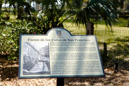 st augustine - Information board in a park, Fuente De Los Canos, St. Augustine, Florida, USA Stock Photo - Premium Royalty-Free, Code: 625-01749946