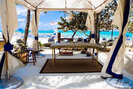 Gros plan d'une tente sur la plage, plage de Cable Beach, Nassau, Bahamas Photographie de stock - Premium Libres de Droits, Code: 625-01749970