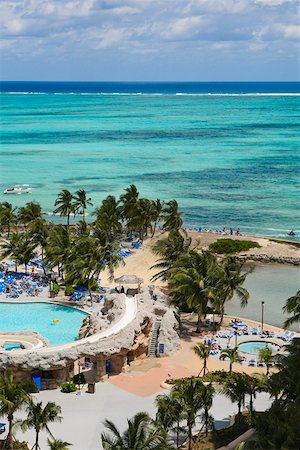 simsearch:625-01749997,k - High angle view of a beach, Cable Beach, Nassau, Bahamas Foto de stock - Royalty Free Premium, Número: 625-01749985
