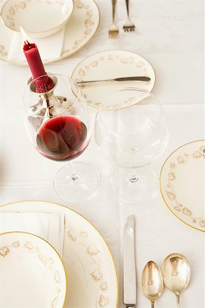 High angle view of place setting for a dinner party Stock Photo - Premium Royalty-Free, Code: 625-01743691