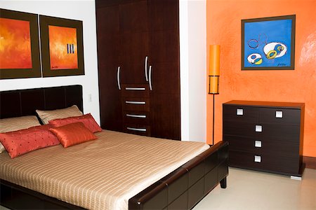 simsearch:625-01743860,k - Interiors of a bedroom Foto de stock - Sin royalties Premium, Código: 625-01743773