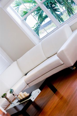 simsearch:625-01743926,k - Interiors of a living room Foto de stock - Sin royalties Premium, Código: 625-01743839