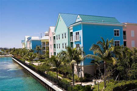 Row houses at a river side, Paradise Island, Bahamas Foto de stock - Sin royalties Premium, Código: 625-01750016