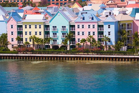 simsearch:625-01749997,k - High angle view of buildings at the waterfront, Paradise Island, Bahamas Foto de stock - Royalty Free Premium, Número: 625-01750024