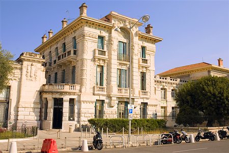 simsearch:625-01744884,k - Low angle view of a building, Monte Carlo, Monaco Foto de stock - Royalty Free Premium, Número: 625-01750440