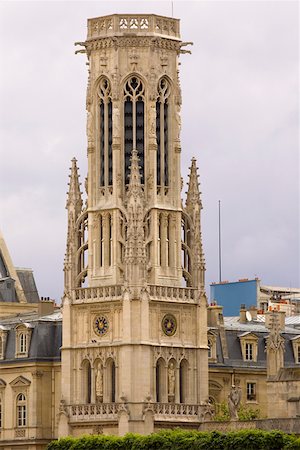 simsearch:625-01750876,k - Tour d'église, Paris, France Photographie de stock - Premium Libres de Droits, Code: 625-01750597