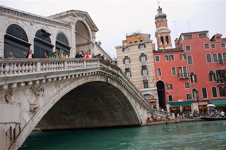 Group of people on the bridge, Rialto Bridge, Grand Canal, Venice, Italy Stock Photo - Premium Royalty-Free, Code: 625-01750760