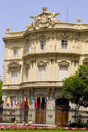 simsearch:625-01750822,k - Flags in front of a palace, Palacio de Linares, Plaza de Cibeles, Madrid, Spain Stock Photo - Premium Royalty-Free, Code: 625-01750839