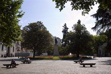 simsearch:625-01750822,k - Group of people sitting on benches, Madrid, Spain Stock Photo - Premium Royalty-Free, Code: 625-01750874