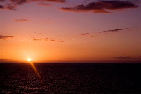 simsearch:625-01250905,k - Coucher de soleil sur la mer, les îles Hawaii, USA Photographie de stock - Premium Libres de Droits, Code: 625-01750947
