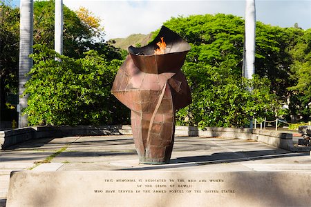 War memorial in a park, Honolulu, Oahu, Hawaii Islands, USA Foto de stock - Sin royalties Premium, Código: 625-01750965
