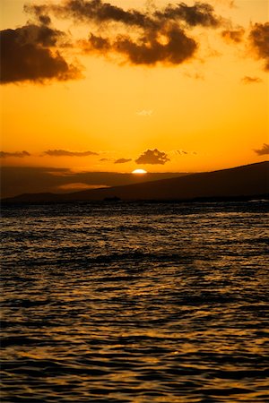 simsearch:625-01751232,k - Sunset over the sea, Waikiki Beach, Honolulu, Oahu, Hawaii Islands, USA Foto de stock - Sin royalties Premium, Código: 625-01751250
