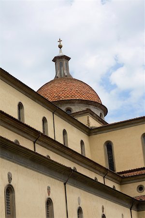 simsearch:625-01751322,k - Low angle view of a church, Duomo Santa Maria Del Fiore, Florence, Italy Fotografie stock - Premium Royalty-Free, Codice: 625-01751315
