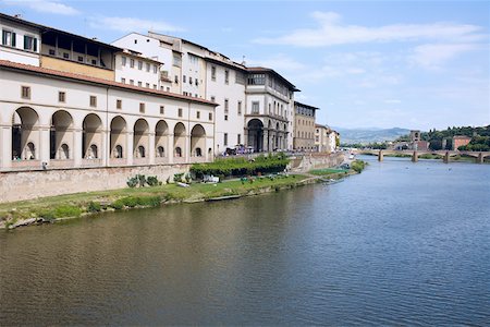 simsearch:625-01751354,k - Buildings at the waterfront, Arno River, Florence, Italy Foto de stock - Sin royalties Premium, Código: 625-01751342