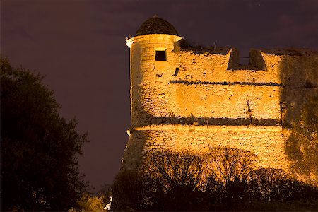 Vue faible angle d'un fort, Fort du Mont Alban, Nice, France Photographie de stock - Premium Libres de Droits, Code: 625-01751478