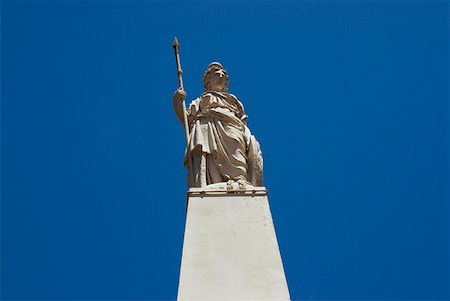 plaza de mayo - Flachwinkelansicht einer Statue auf einem Denkmal, Piramide De Mayo, Plaza De Mayo, Barrio De Montserrat, Buenos Aires, Argentinien Stockbilder - Premium RF Lizenzfrei, Bildnummer: 625-01751625