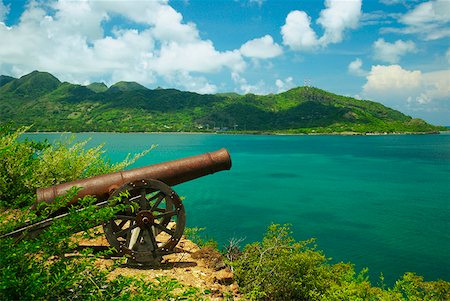 Cannon en bord de mer, Morgan Fort, Providencia y Santa Catalina, San Andrés y Providencia département, Colombie Photographie de stock - Premium Libres de Droits, Code: 625-01751822