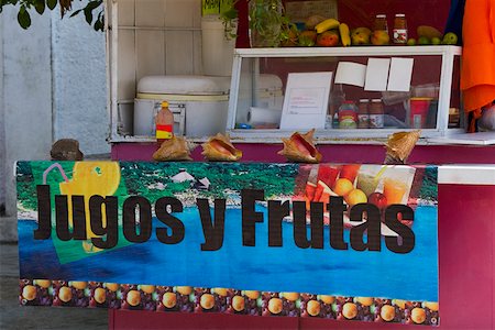 Facade of a juice store, Cancun, Mexico Stock Photo - Premium Royalty-Free, Code: 625-01751899