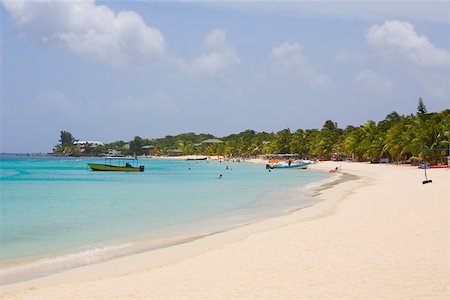 roatan - Palm trees on the beach, West Bay Beach, Roatan, Bay Islands, Honduras Foto de stock - Royalty Free Premium, Número: 625-01751987