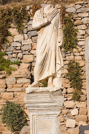 simsearch:625-01752111,k - Statue devant un mur de Pierre, Ephèse, Turquie Photographie de stock - Premium Libres de Droits, Code: 625-01752105
