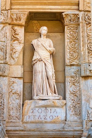 simsearch:625-01752111,k - Statue sur un mur, la bibliothèque de Celsus, Ephèse, Turquie Photographie de stock - Premium Libres de Droits, Code: 625-01752152