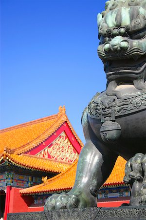 simsearch:625-01752795,k - Low angle view of the statue of a lion in front of a palace, Forbidden City, Beijing, China Stock Photo - Premium Royalty-Free, Code: 625-01752752