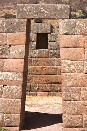 simsearch:625-02267893,k - Mur de pierre d'un temple, le Temple de la lune, Pisaq, Cuzco, Pérou Photographie de stock - Premium Libres de Droits, Code: 625-01753264