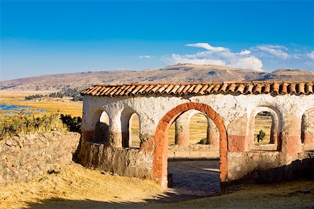 puño - Voûte d'un bâtiment, Chicuito, Puno, Pérou Photographie de stock - Premium Libres de Droits, Code: 625-01753346