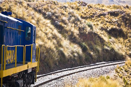 puno - Train dans un paysage de Puno, Cusco, Pérou Photographie de stock - Premium Libres de Droits, Code: 625-01753357