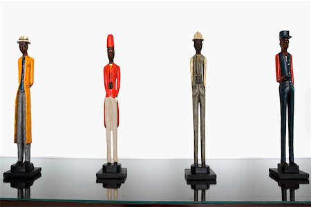 simsearch:625-02265797,k - Figurines on a cabinet Stock Photo - Premium Royalty-Free, Code: 625-02265857