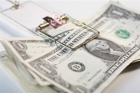 US-Dollar-Scheine in eine Mausefalle Stockbilder - Premium RF Lizenzfrei, Bildnummer: 625-02266137