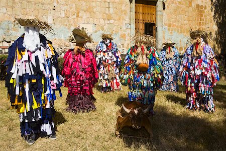 simsearch:625-02268046,k - Dancers performing traditional dance, Oaxaca, Oaxaca State, Mexico Foto de stock - Royalty Free Premium, Número: 625-02267870