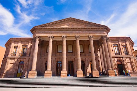 simsearch:625-01751649,k - Low angle view of a theater, Teatro De La Paz, Plaza Del Carmen, San Luis Potosi, Mexico Stock Photo - Premium Royalty-Free, Code: 625-02267884