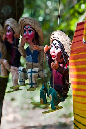 fantoche - Close-up of three puppets, Chichen Itza, Yucatan, Mexico Foto de stock - Royalty Free Premium, Número: 625-02267950