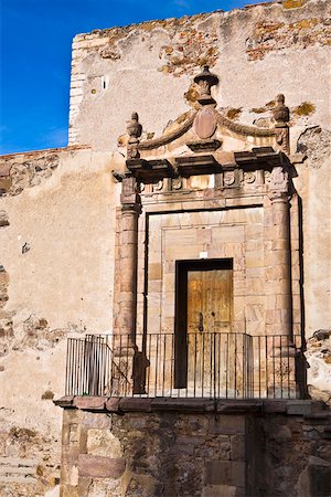 simsearch:625-02933747,k - Old ruins of a building, Real De Catorce, San Luis Potosi, Mexico Fotografie stock - Premium Royalty-Free, Codice: 625-02268031