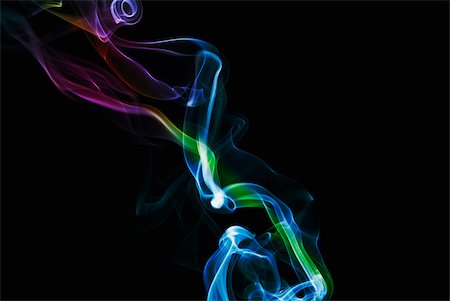 smoke with transparent background - Close-up of multi-colored smoke Foto de stock - Sin royalties Premium, Código: 625-02927172