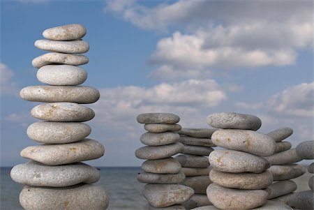 stone piles - Stacks of stones Foto de stock - Sin royalties Premium, Código: 625-02927281