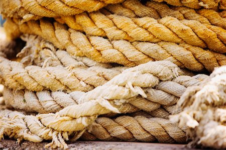 Close-up of a heap of rope, Sorrento, Sorrentine Peninsula, Naples Province, Campania, Italy Foto de stock - Sin royalties Premium, Código: 625-02927575