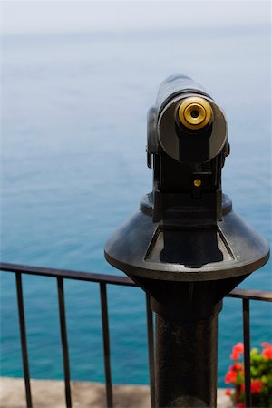 Coin-operated binoculars at an observation point, Sorrento, Naples Province, Campania, Italy Foto de stock - Sin royalties Premium, Código: 625-02927582