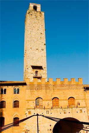 simsearch:625-02928762,k - Low Angle View of Turm des Gebäudes, Monteriggioni, Provinz Siena, Toskana, Italien Stockbilder - Premium RF Lizenzfrei, Bildnummer: 625-02927628