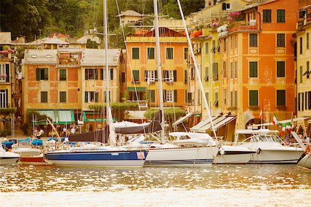 simsearch:625-02928433,k - Boats at a harbor, Italian Riviera, Porticciolo, Portofino, Genoa, Liguria, Italy Foto de stock - Sin royalties Premium, Código: 625-02927623