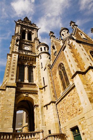 Low angle view of a church, Eglise St.-Benoit, Le Mans, France Foto de stock - Royalty Free Premium, Número: 625-02927637