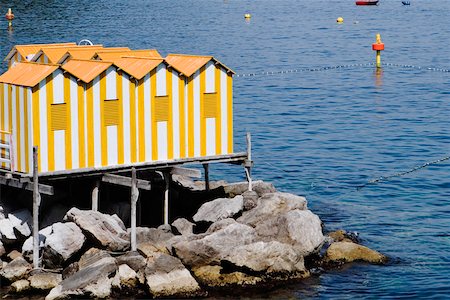Maisons de vue grand angle sur échasses, Marina Grande, Capri, Sorrento, péninsule de Sorrente, Province de Naples, Campanie, Italie Photographie de stock - Premium Libres de Droits, Code: 625-02927936