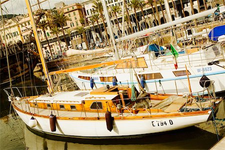 simsearch:625-02928144,k - Boats docked at a harbor, Porto Antico, Genoa, Italy Stock Photo - Premium Royalty-Free, Code: 625-02927978